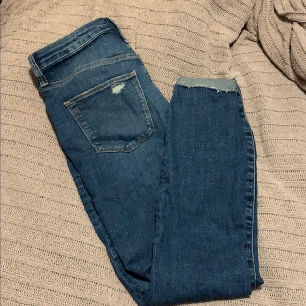 Target Universal Threads Jeans - image 1